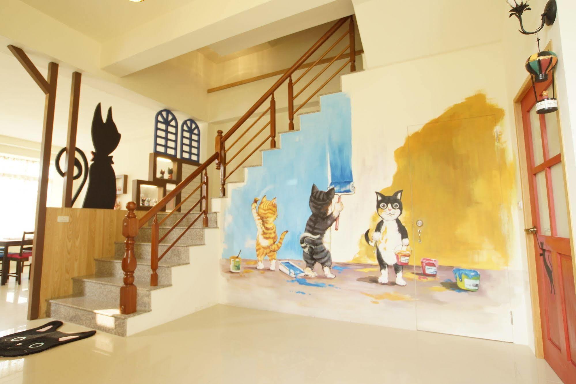 貓咪民宿mini館-中午即可入房 Taitung Exterior foto